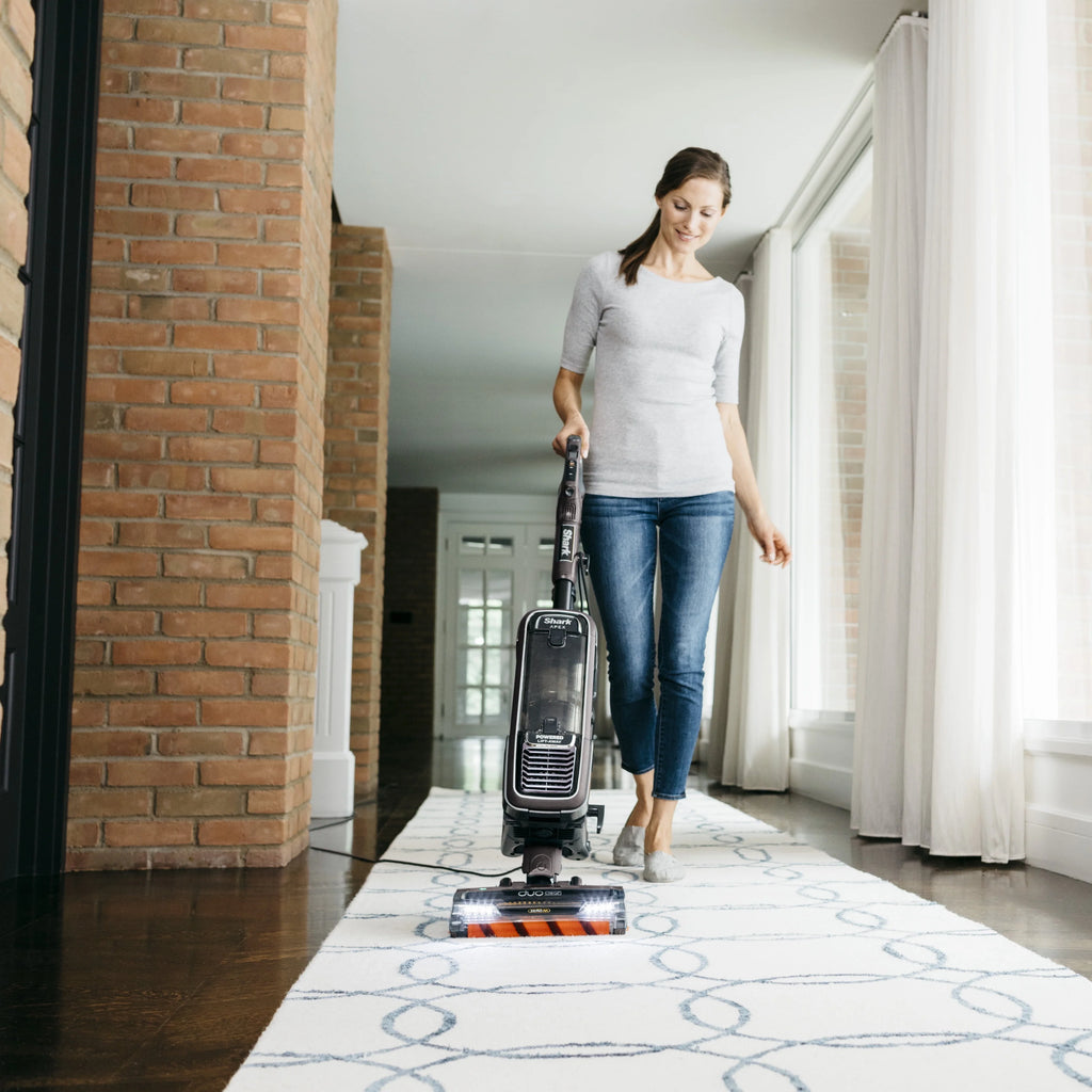 Upright Vacuum with DuoClean Self-Cleaning X285