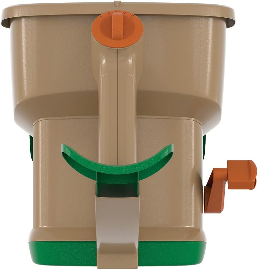 Hand-Powered Handheld Spreader U315