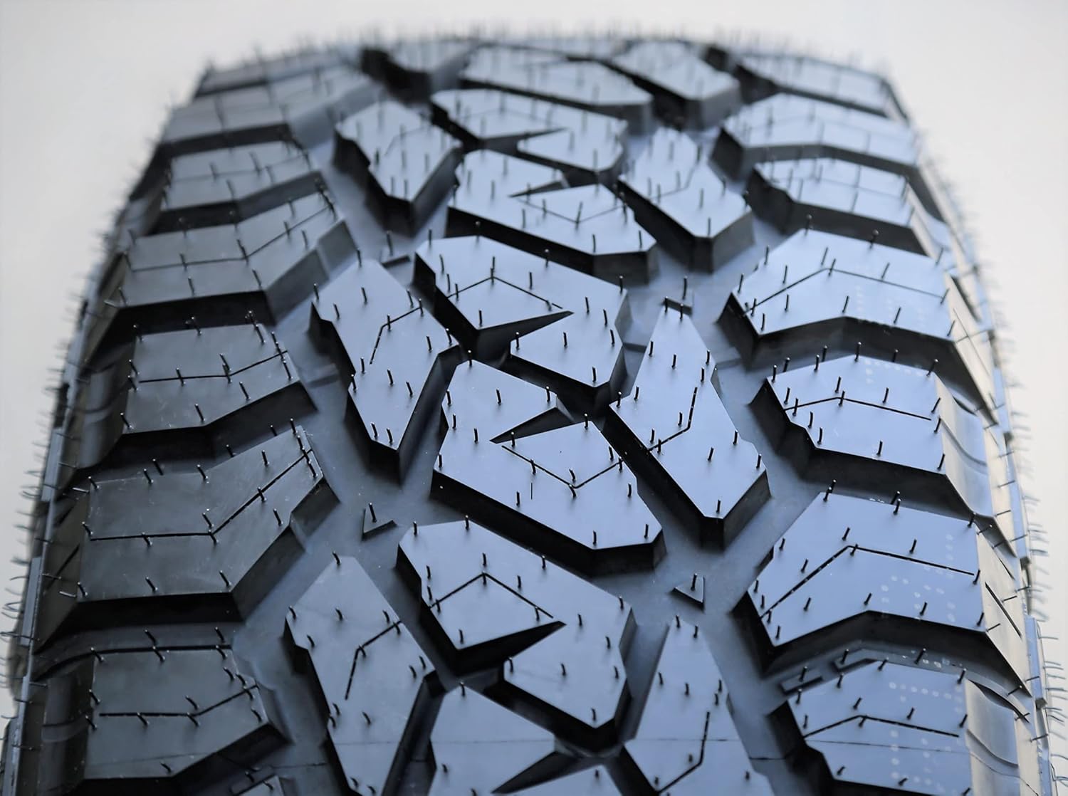 33X12.50R20LT All-Terrain Mud Off-Road Light Truck Radial Tire F7409