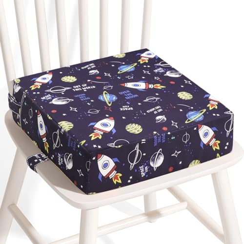 Booster Seat with Adjustable Straps T3867