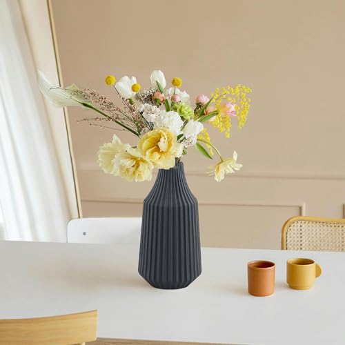 Black 8 Inch Ceramic Vase P3732