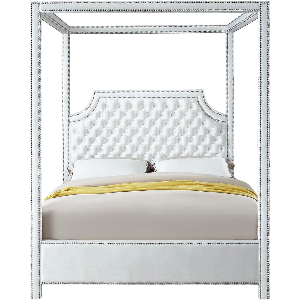 Tufted Canopy Bed with Nailhead Trim T83228