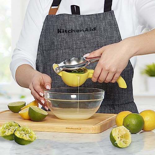 Yellow Citrus Squeezer Z308124
