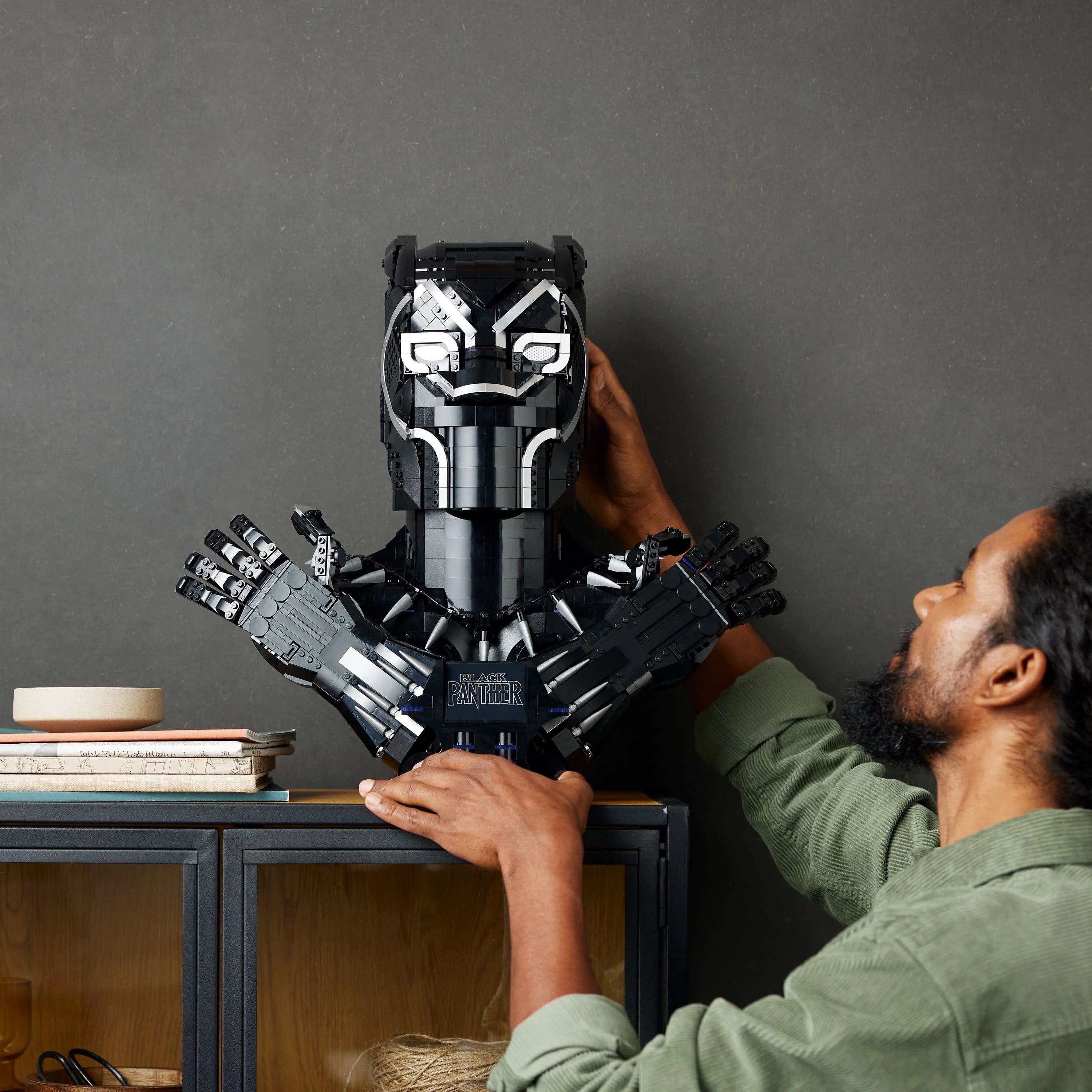Black Panther King T'Challa Model Building Kit Z6727