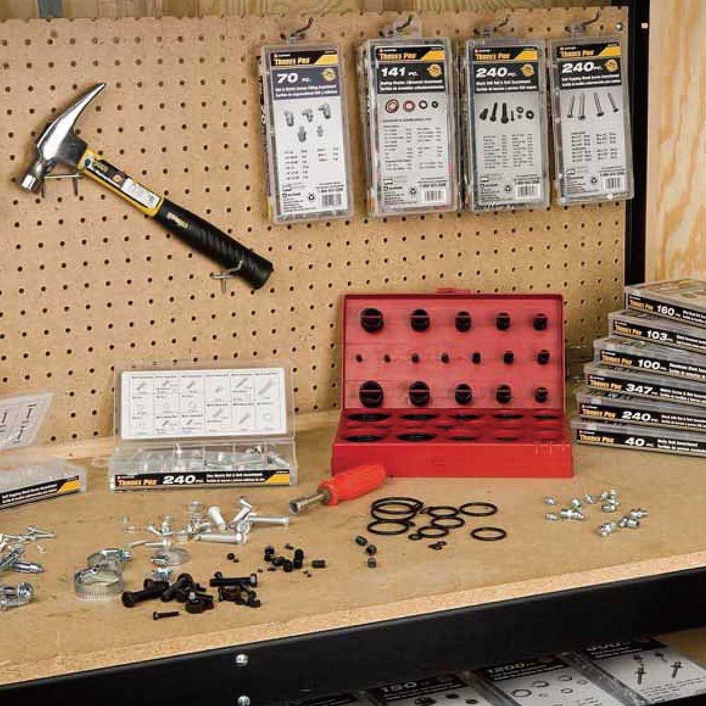 240 Piece Zinc Metric Nut and Bolt Assortment I564