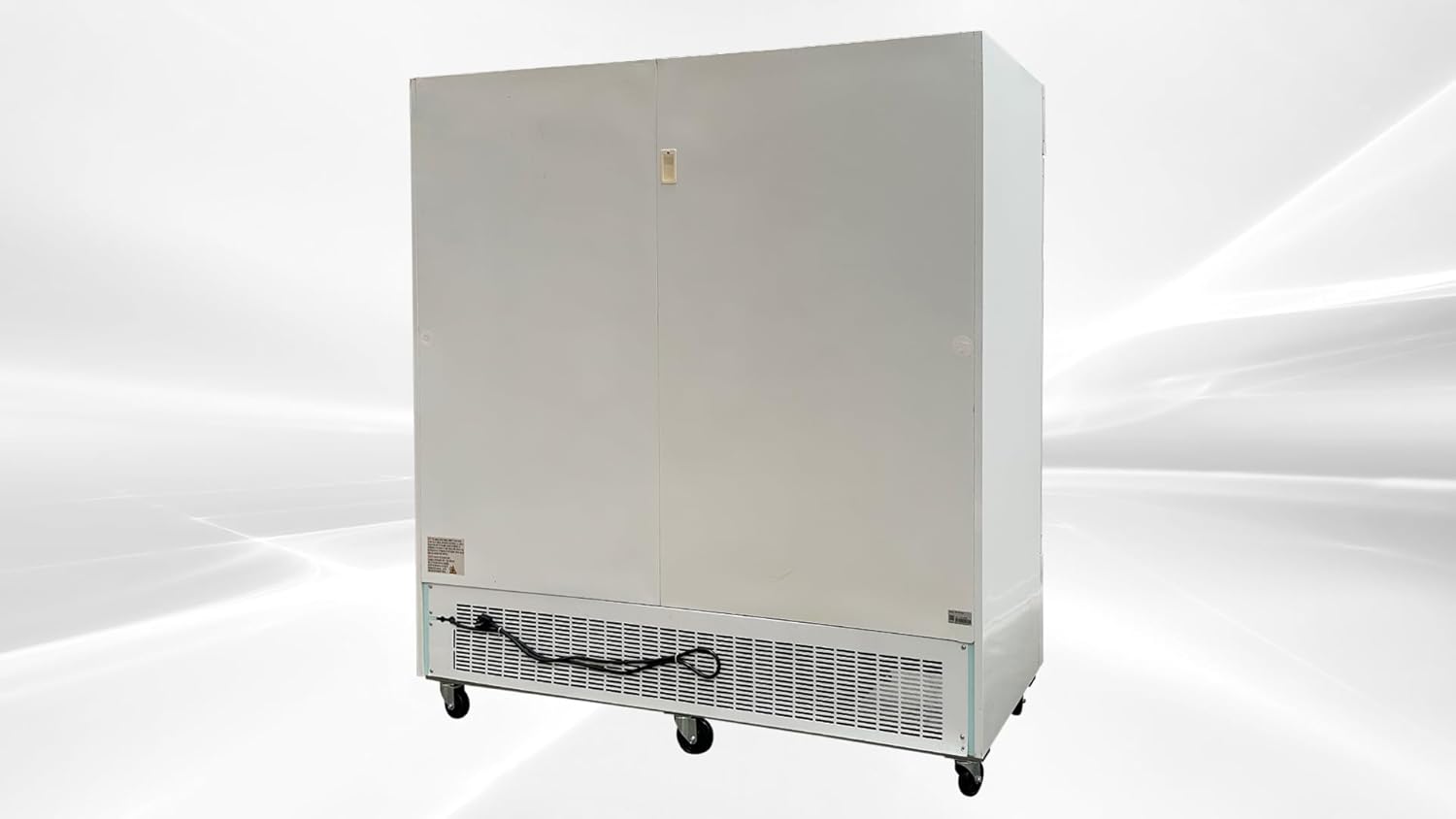 3 Glass Door Reach-in Display Refrigerator, 53 cu.ft. L545019