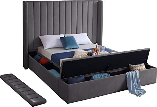 Cream Velvet Upholstered Full Bed with Storage U904