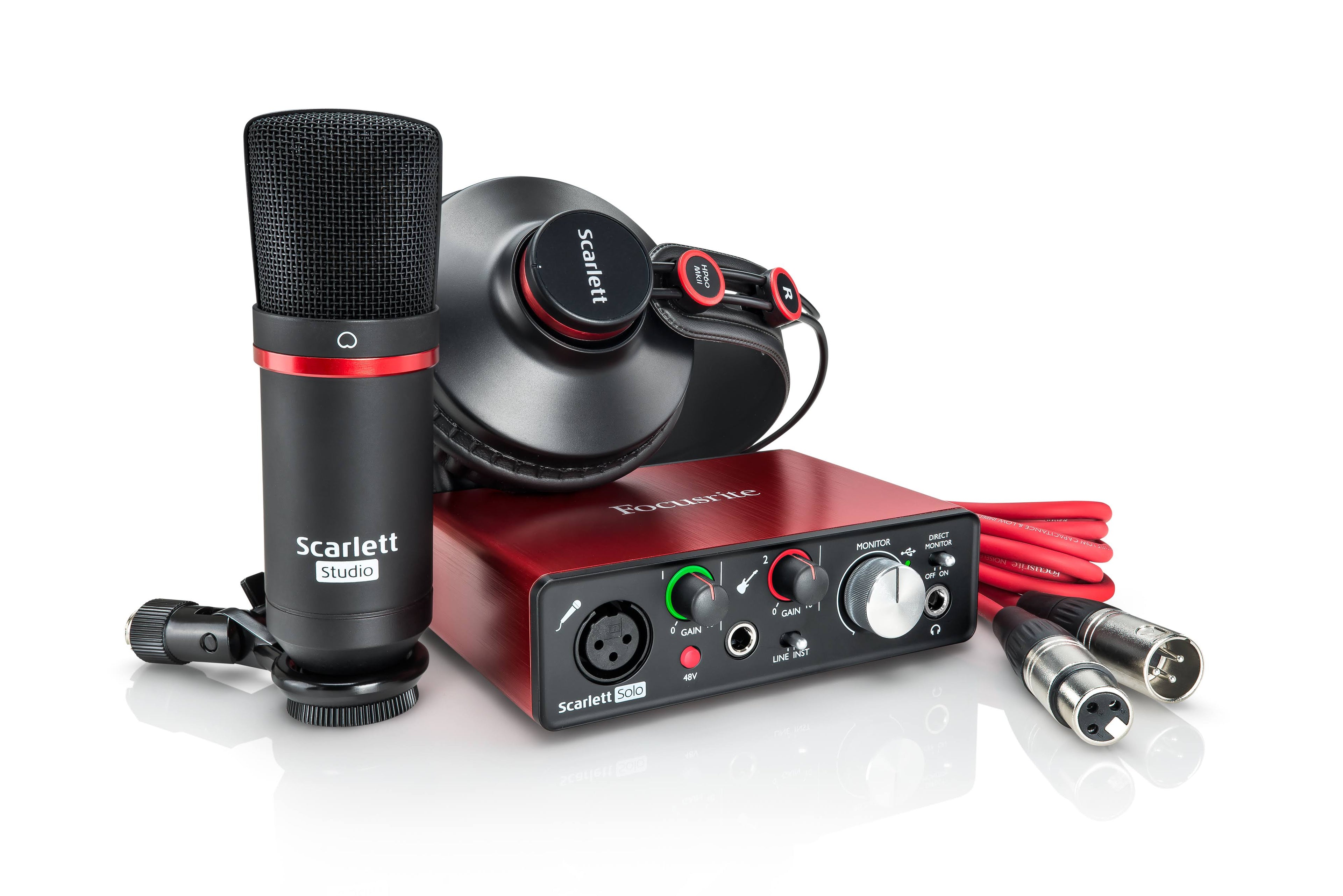 Scarlett Solo Studio Bundle includes Headphones, Mic and Cable H84834