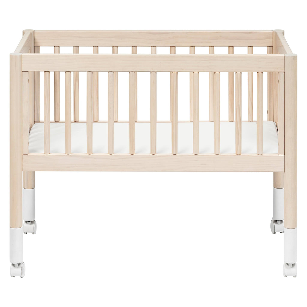White Washed Natural Portable Bassinet T35136