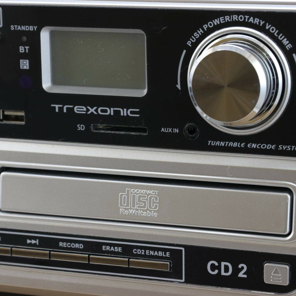 3-Speed Turntable with CD Player, Cassette Player, FM Radio S68153