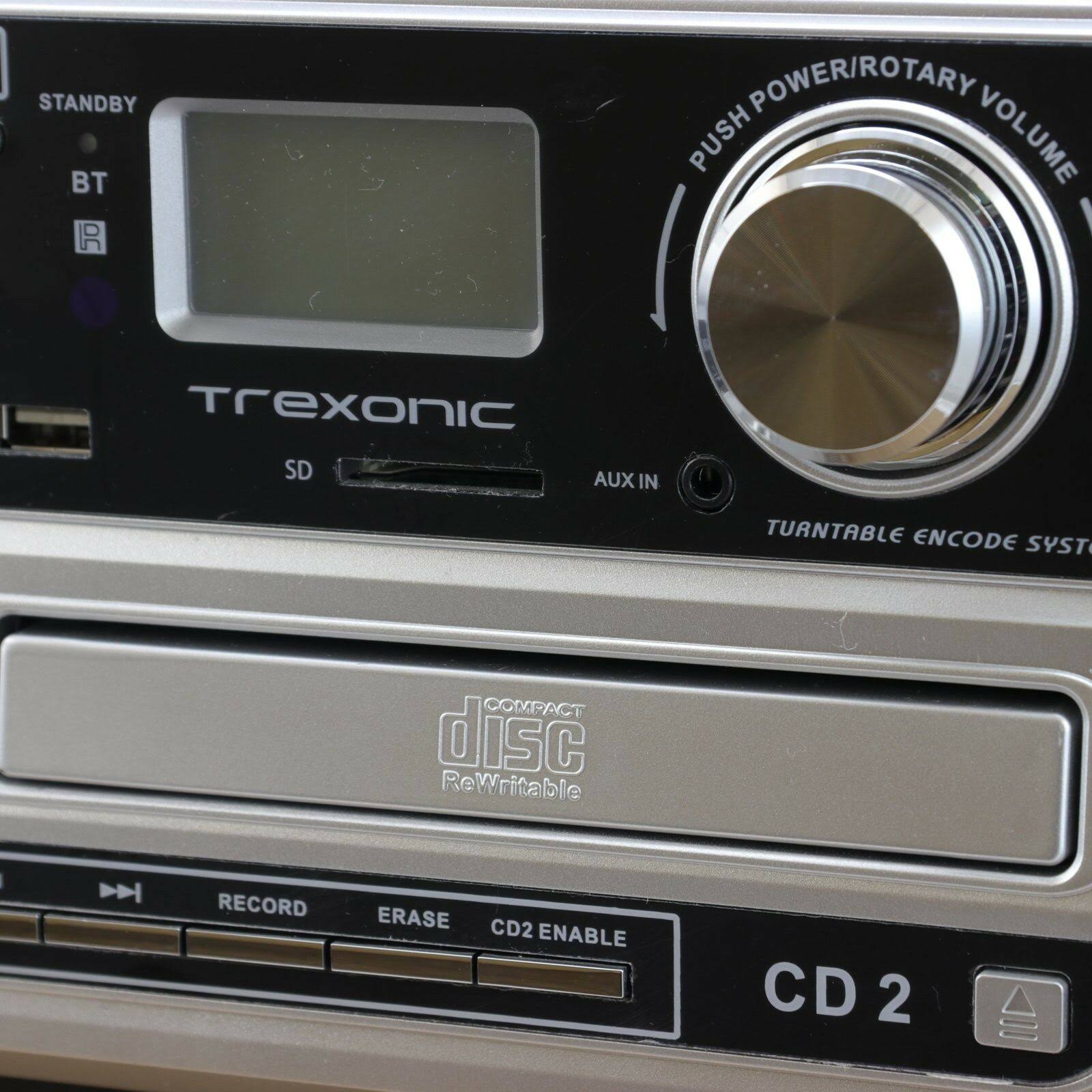 3-Speed Turntable with CD Player, Cassette Player, FM Radio S68153