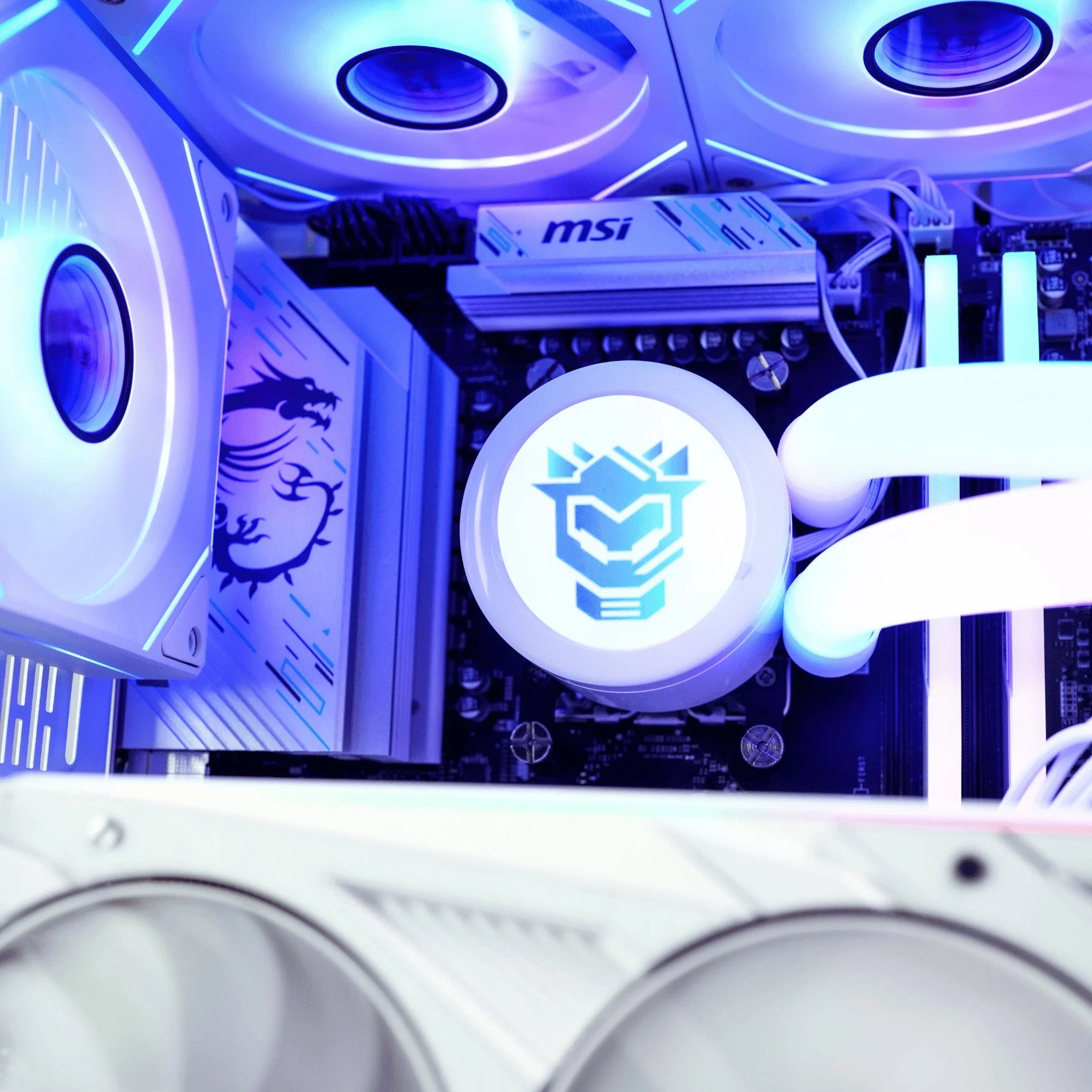 AMD Ryzen 7 7800X3D NVIDIA GeForce RTX 5060 8G Gaming PC B304161