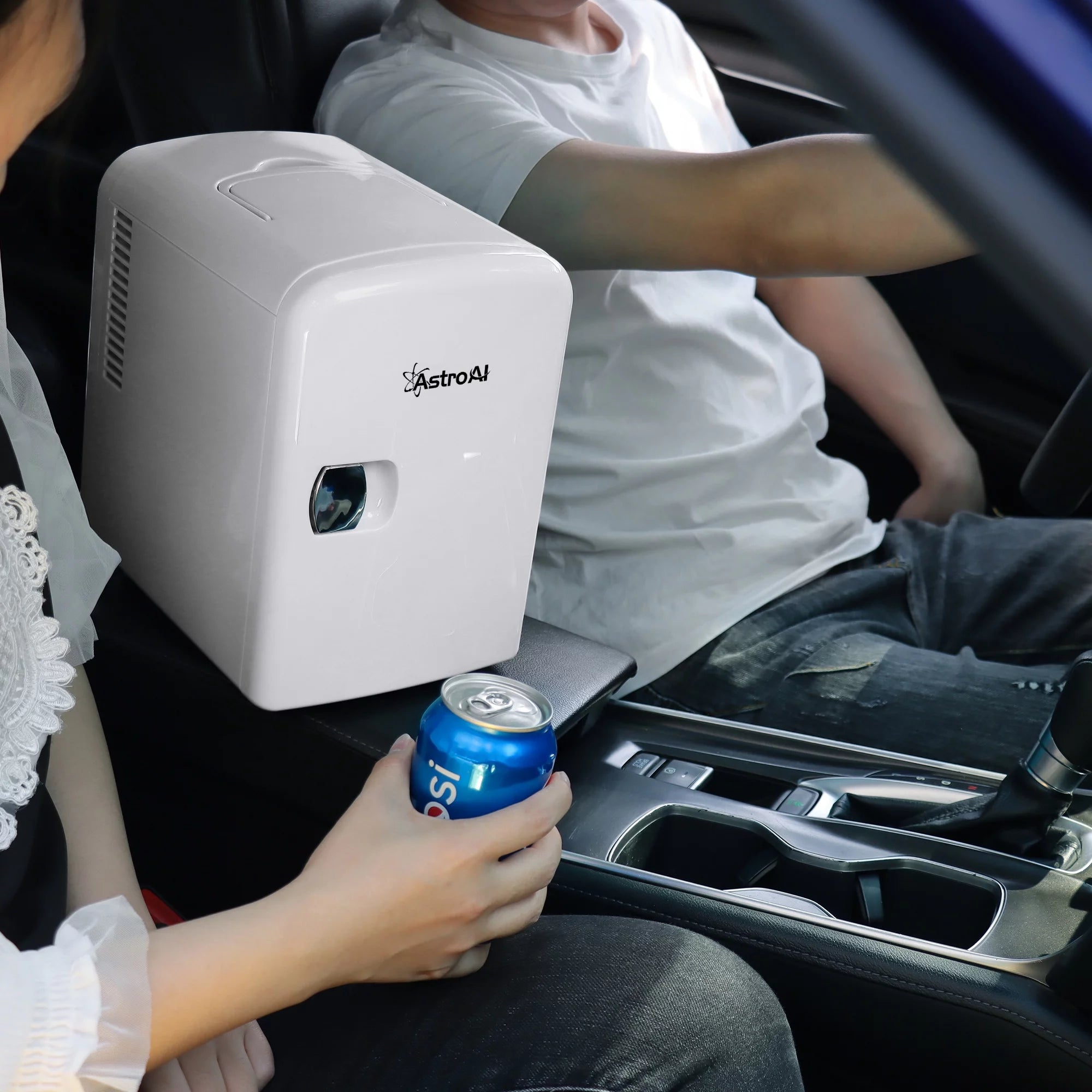 6 Can 4 Liter Portable Electric Cooler X42739