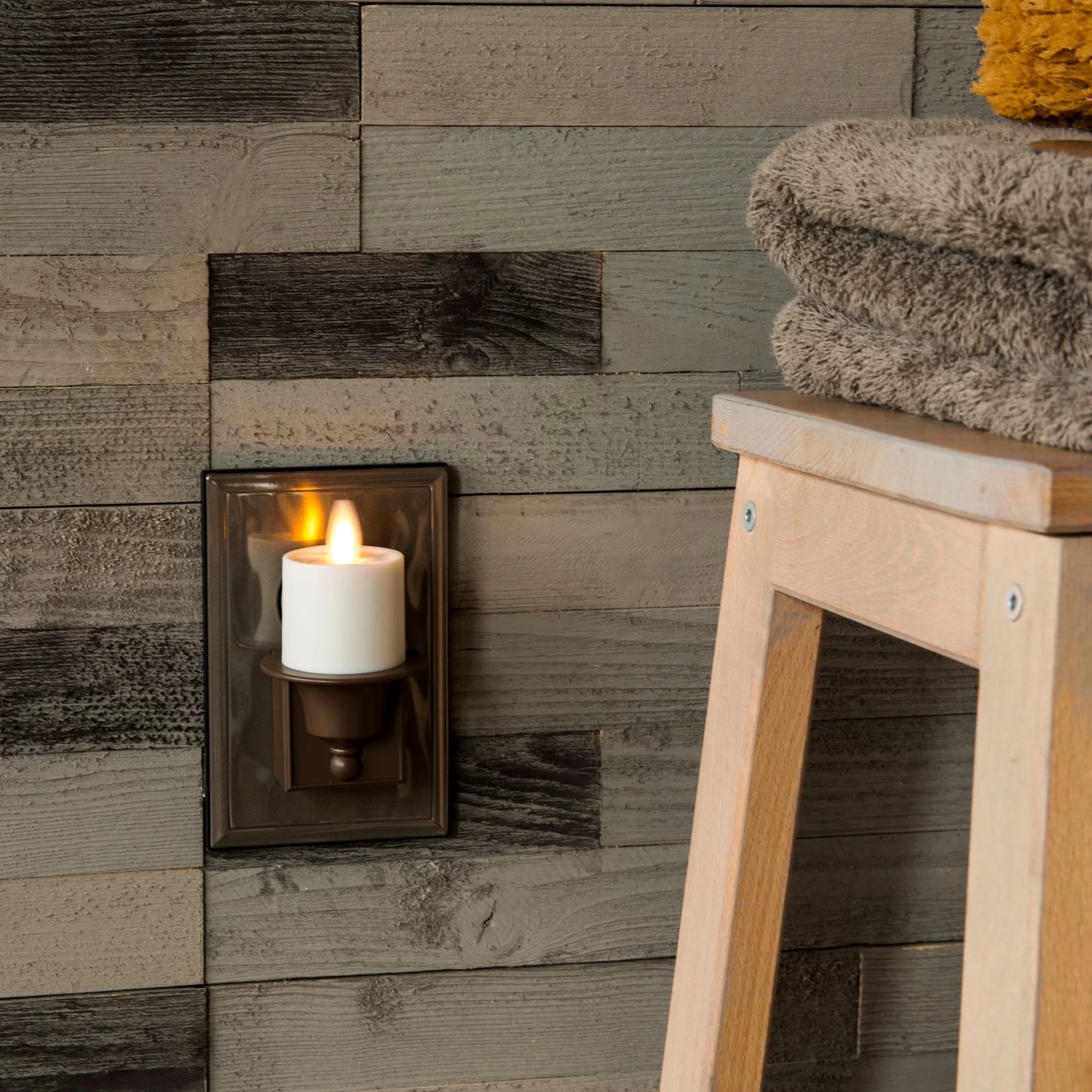 Flameless Candle Nightlight with Dusk to Dawn Sensor E277616