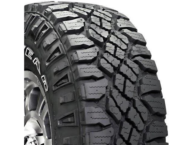 LT275/70R18 Tire O4271